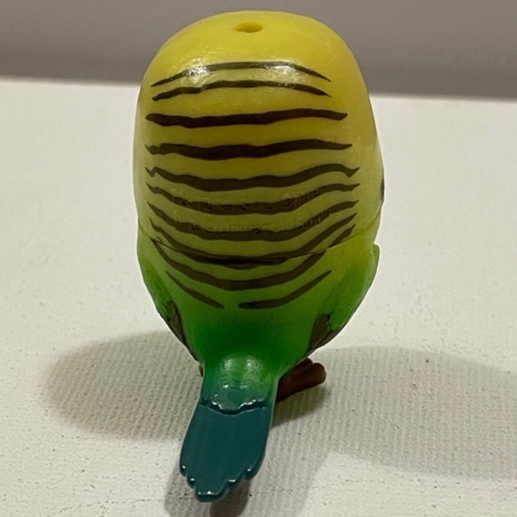 1 inch The Secret Life of Pets Sweet Pea figure PVC toy - Picture 3 of 6